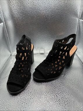 TOP Moda Black Laser-Cut Block Heel Sandals